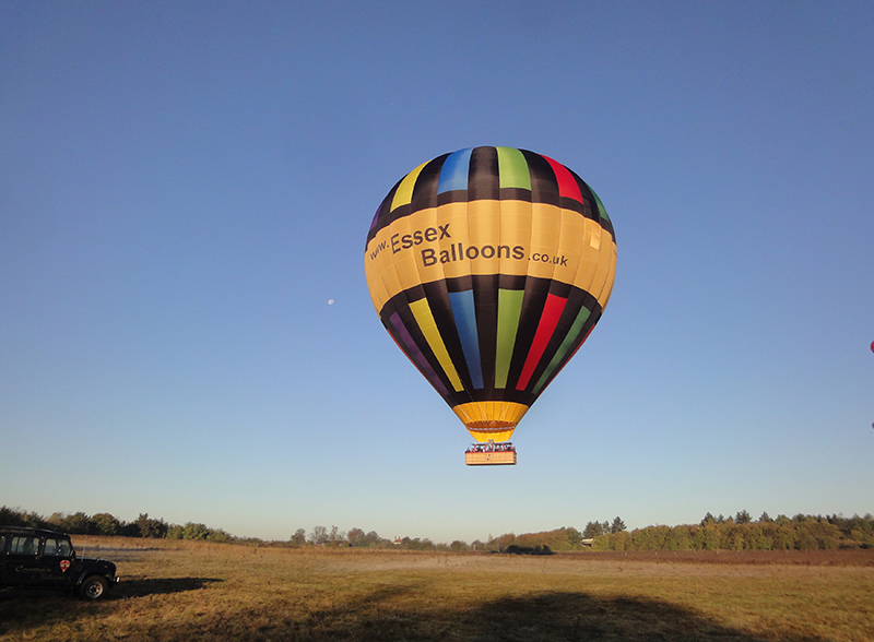 Our Essex balloon flights take off from a number of sites ensuring an enjoyable and safe experience with the longest running balloon rides operator in the county. These sites have been especially chosen to offer scenic balloon flights over the towns and villages of the Essex countryside. Essex is surrounded by a lot of coastline and Stansted Airport, so provided the weather is good for ballooning we will use the launch site on the date you have chosen which gives us the best flight direction